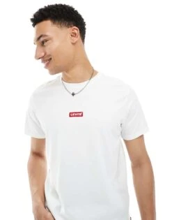 Levi's T-shirt In White With Central Small Box Tab Logo For Men