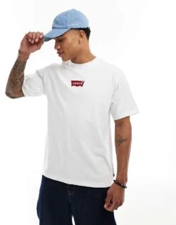 Levi's T-shirt With Central Batwing Logo In White For Men